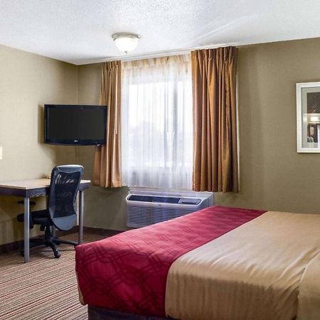 Econo Lodge Grand Forks Exterior foto