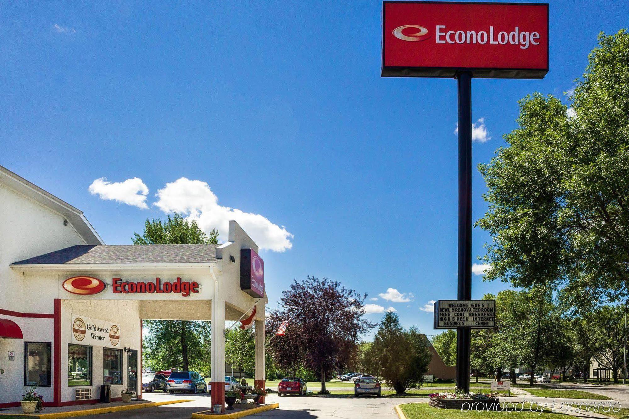 Econo Lodge Grand Forks Exterior foto